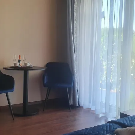 Privatunterkunft Meridian *