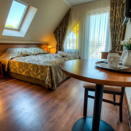 Privatunterkunft Meridian *